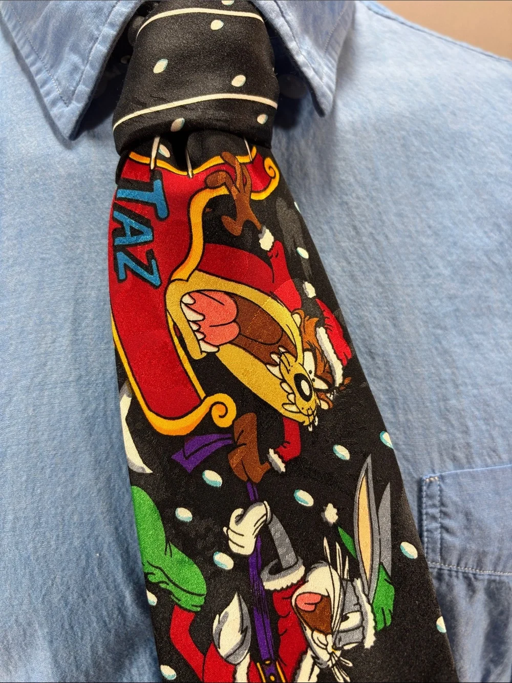 VTG Looney Tunes Christmas Novelty Tie Black with Cartoon Characters 90’s